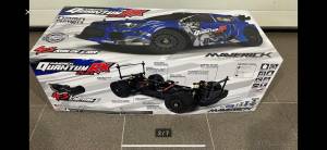 Závodní rc model 1/8 maverick quantum rx