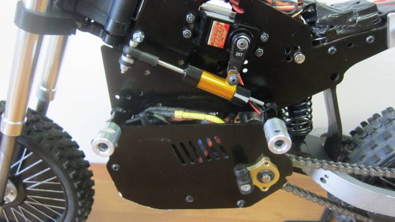 RC motorka ARX-540 1:4