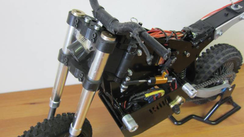 RC motorka ARX-540 1:4