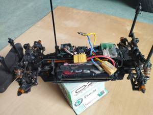 RC podvozek Carten T 410 R
