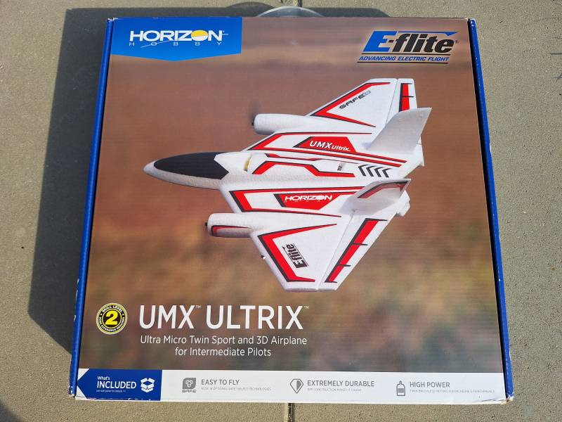 UMX Ultrix 0.34m BNF Basic + LED + baterie