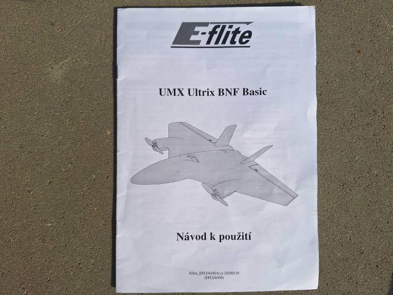 UMX Ultrix 0.34m BNF Basic + LED + baterie