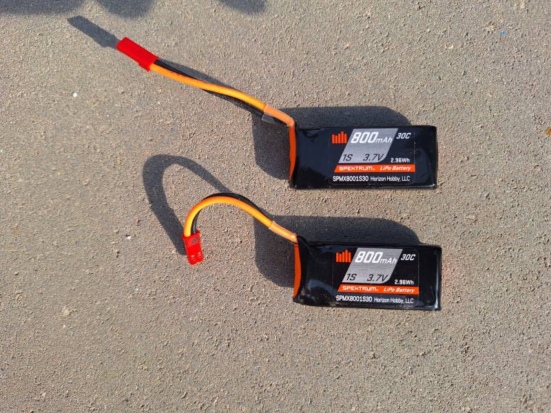 UMX Ultrix 0.34m BNF Basic + LED + baterie