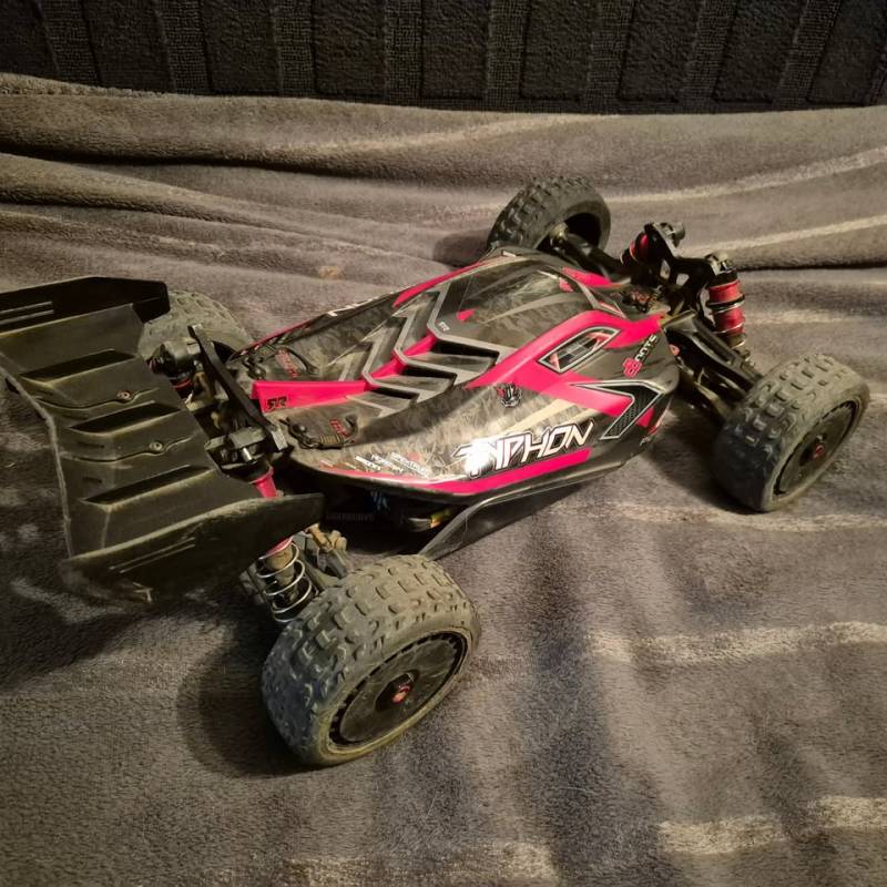Arrma Typhon 6S BLX 4x4 1:8