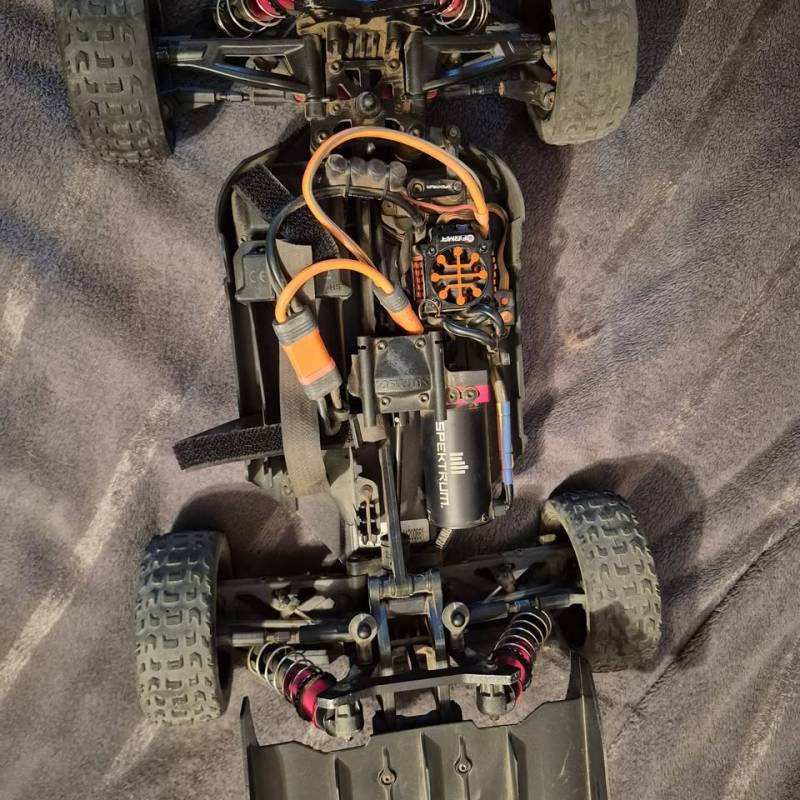 Arrma Typhon 6S BLX 4x4 1:8
