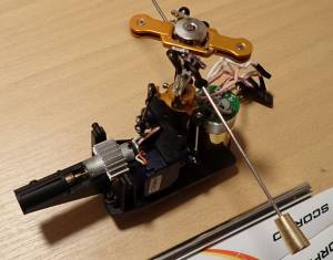 Vrtulník Walkera CB180 -  strojovna