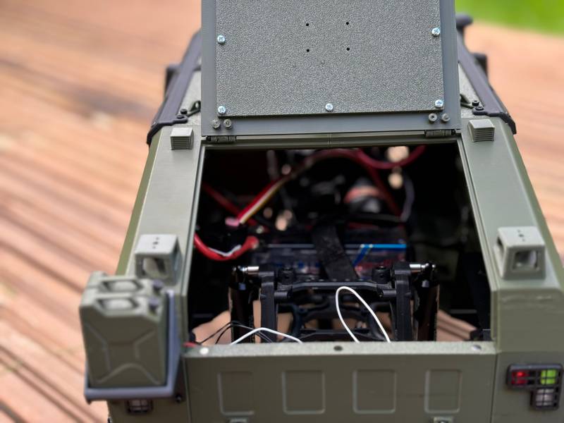 Karoserie URO Vamtac