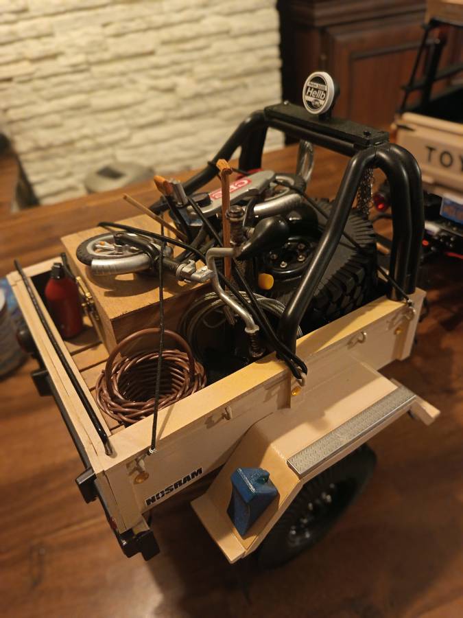 RC Toyota HiLuxHighLift 4x4 Tamyia