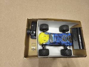RC model auto 1:10 - EP Truggy Reely Rockhard II