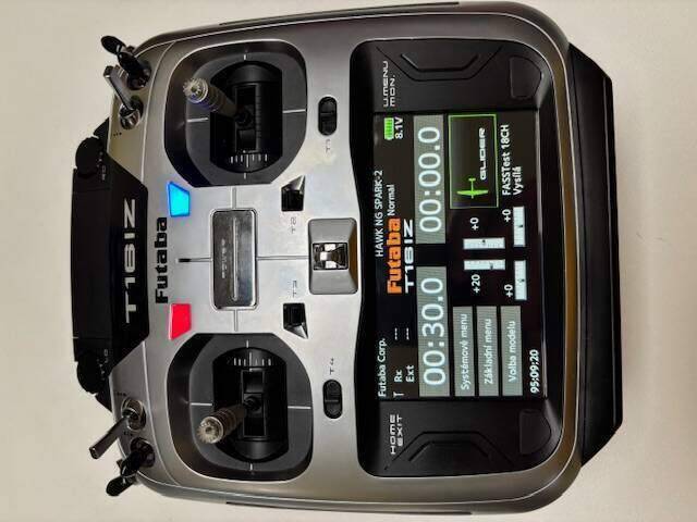 Vysílač Futaba T16IZ