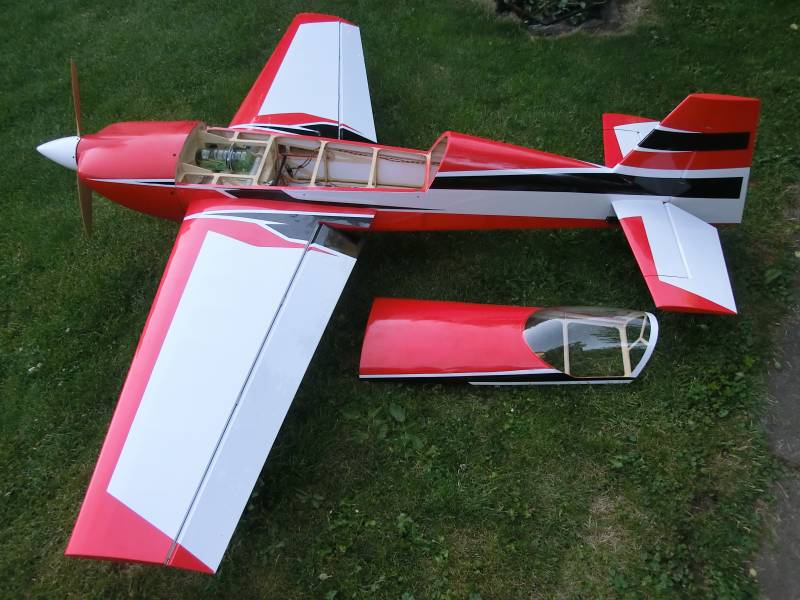 Extra 330SC 2,2m v rozsypu