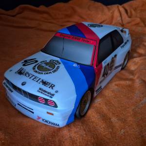 BMW M3 E30 DTM od HPI
