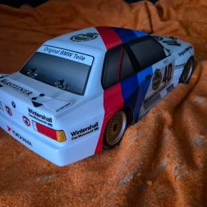 BMW M3 E30 DTM od HPI