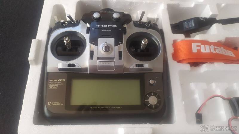 Futaba 12FG 2,4 GHz