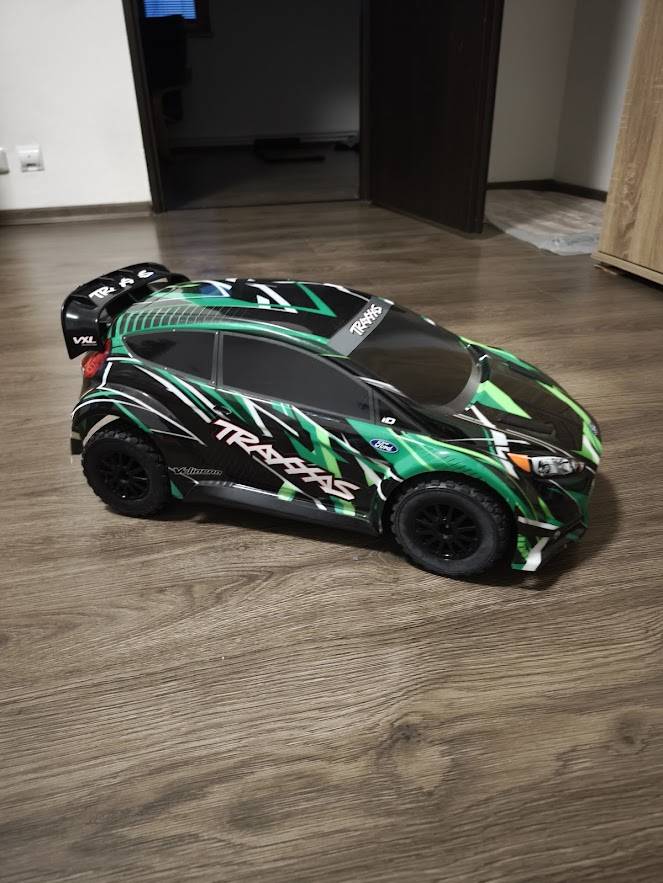Traxxas Ford Fiesta ST Rally 1:10 VXL RTR