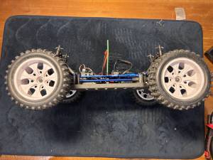RC auto Himoto Truggy 1:10