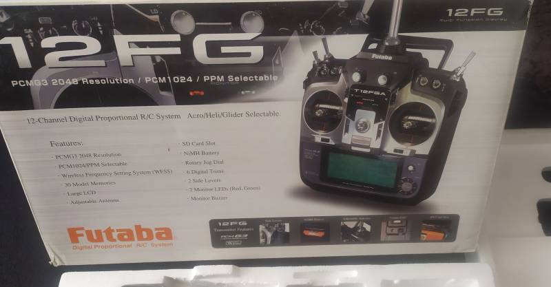 Futaba 12FG 2,4 GHz