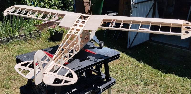 Piper J-3 polomaketa