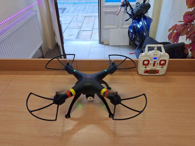 RC DRON Syma X8C