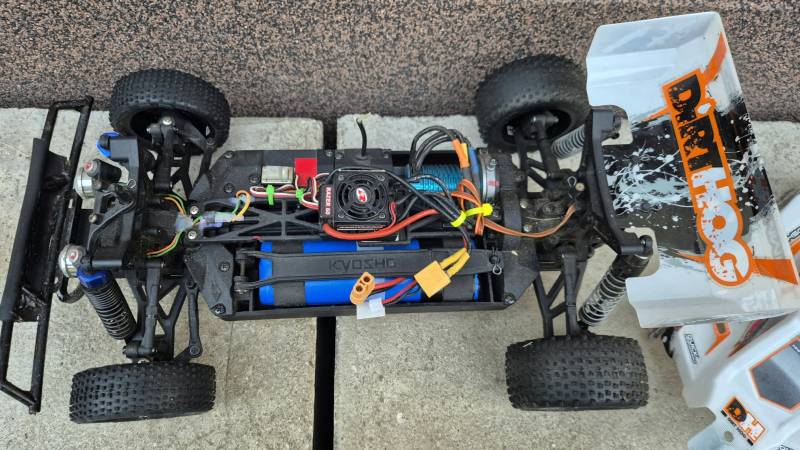 Kyosho 1:10 EP 4WD RACING BUGGY R/S DIRT HOG PRODÁ